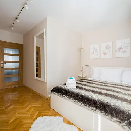 Krochmalna Spacious By Bookinghost Apartmán *