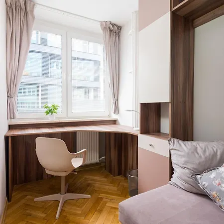 דירה Krochmalna Spacious By Bookinghost *