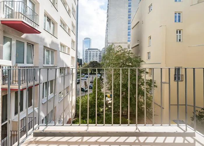 Krochmalna Spacious By Bookinghost