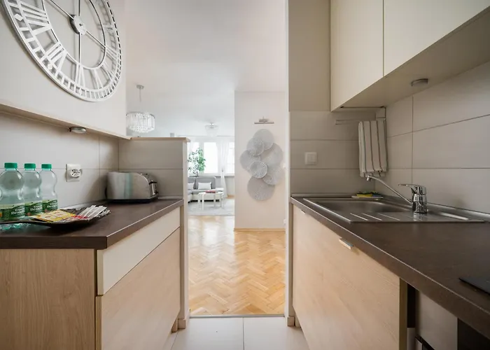 Krochmalna Spacious By Bookinghost Apartman *