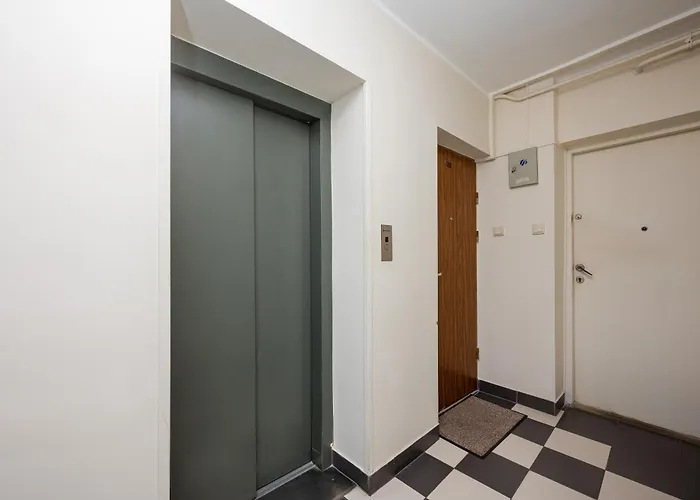 Apartman Krochmalna Spacious By Bookinghost